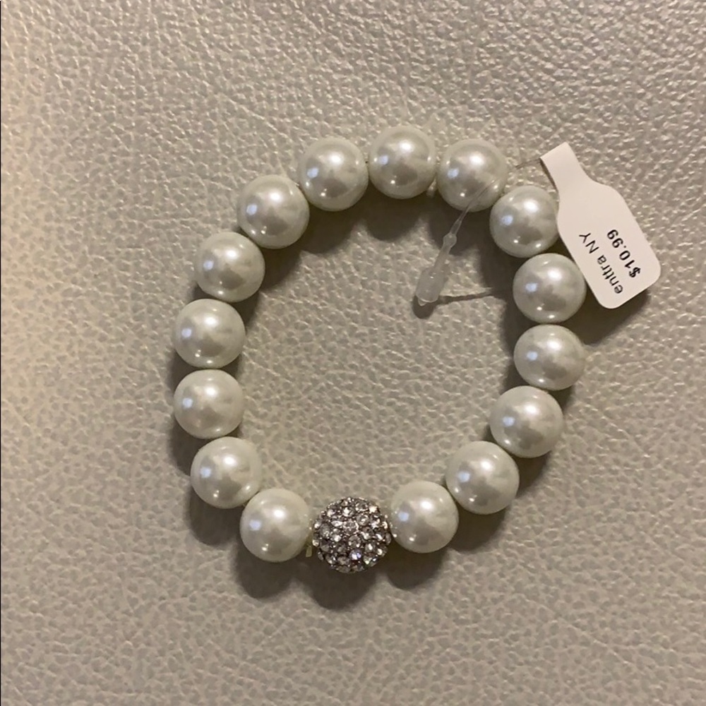 White Faux Pearl & Crystal Statement Stretch Bracelet – New With Tags